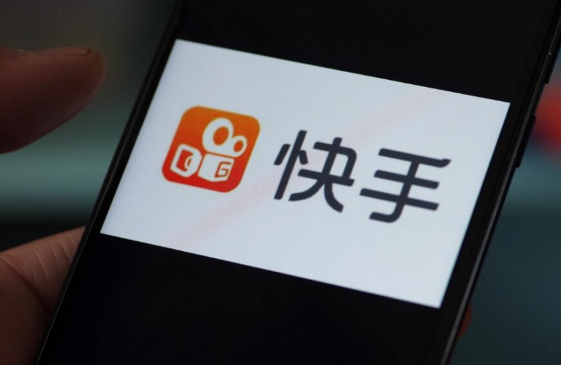 30亿美元，巨头们“抢搭”可灵AI