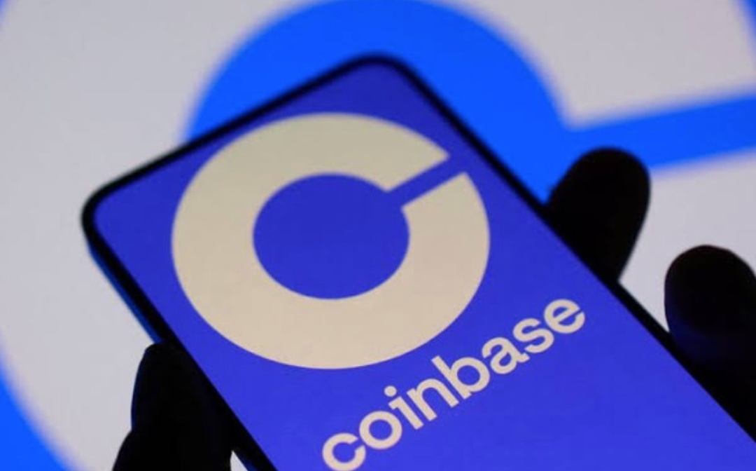 加密与AI前沿动态：Coinbase开放中国大陆注册、DeepSeek加速融资、CFTC与州政府监管博弈升级