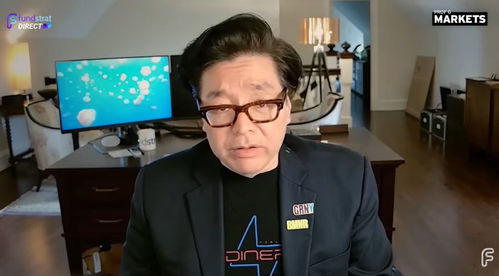 Tom Lee上调标普目标至8000点：盈利驱动仍在，但AI红利正转向金融与机器人