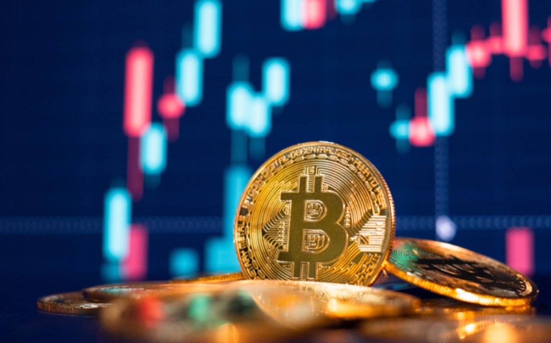 比特币买入系统：6.4 万美元 评分越低我买得越多